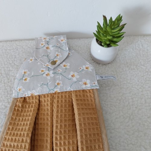 Essuie mains, accroche torchon