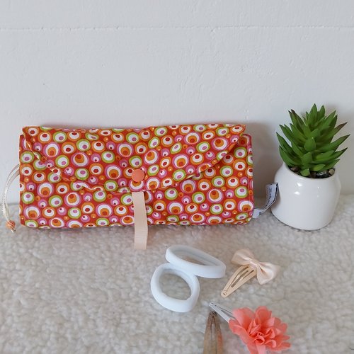 Pochette à barrettes