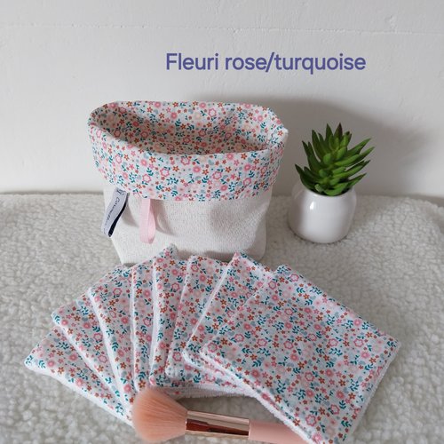 Lingettes démaquillantes et sa panière