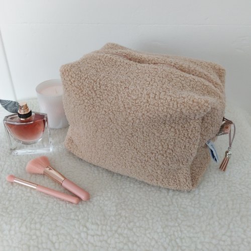 Grande trousse de toilette