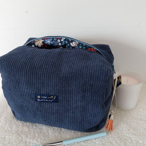 Grande trousse de toilette