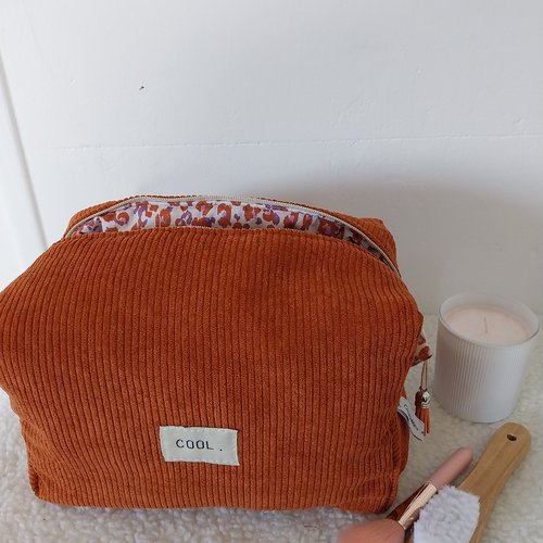 Grande trousse de toilette