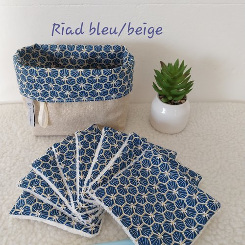 Lingettes démaquillantes et sa panière