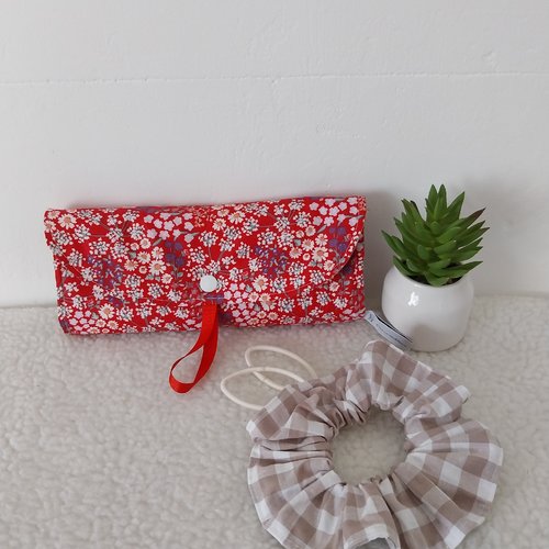 Pochette à barrettes