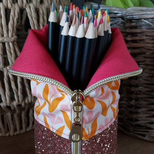 Trousse debout - tulipe scandinave pailleté