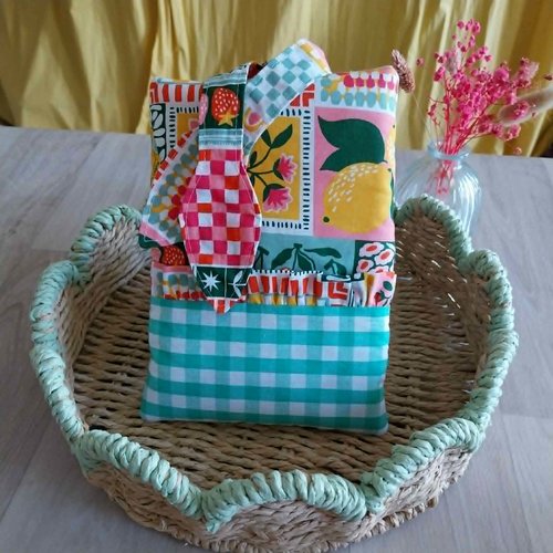 Pochette à livre de poche patchwork d'été – protège livre fait main