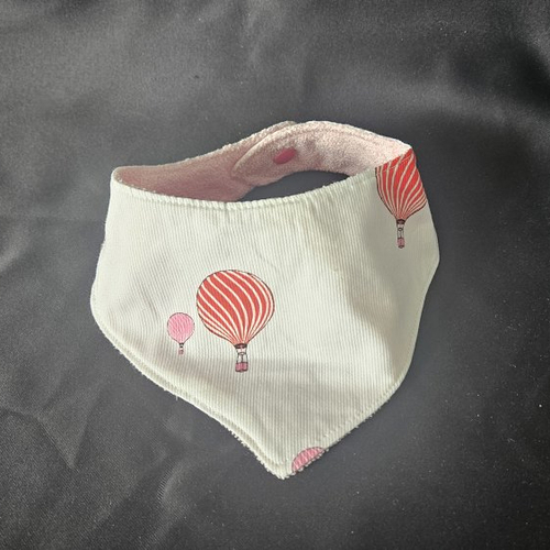 Bandana bavoir pour bébé