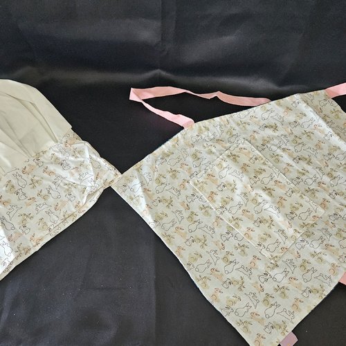 Ensemble tablier et toque de cuisine