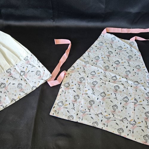 Ensemble tablier et toque de cuisine