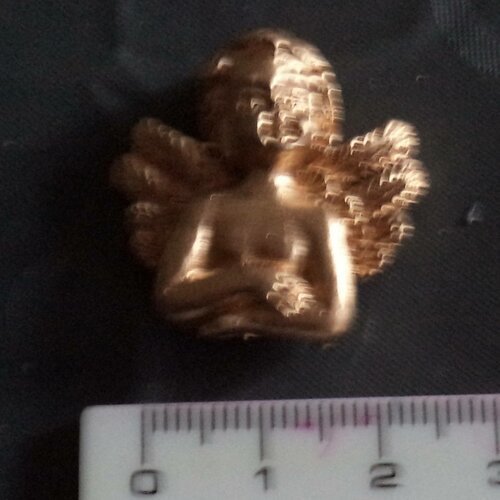Ange décoratif doré pour agrémenter un objet 3 cm x 3cm 
