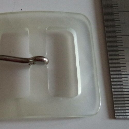 Boucle carrée en plastique blanc largeur du passant 2.5 cm 