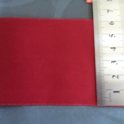 Ruban satin rouge double face largeur 6 cm neuf de superbe qualité 
