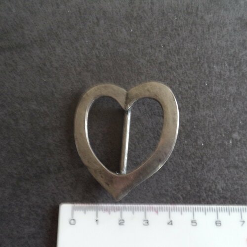 Passant en métal en métal argenté en forme de coeur