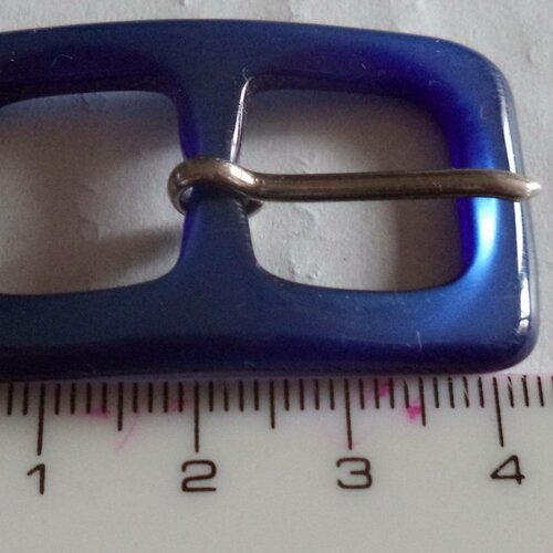 Boucle rectangulaire bleu vif largeur du passant 1.5 cm de superbe qualité 