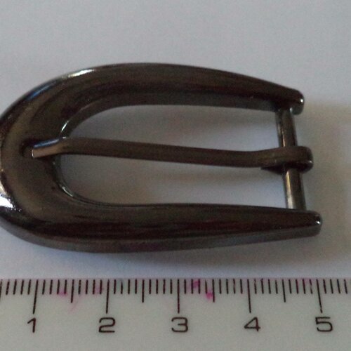 Boucle de ceinture en métal couleur noir largeur du passant 2 cm neuve 