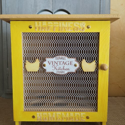 "réservée" armoire à œufs personnalisée