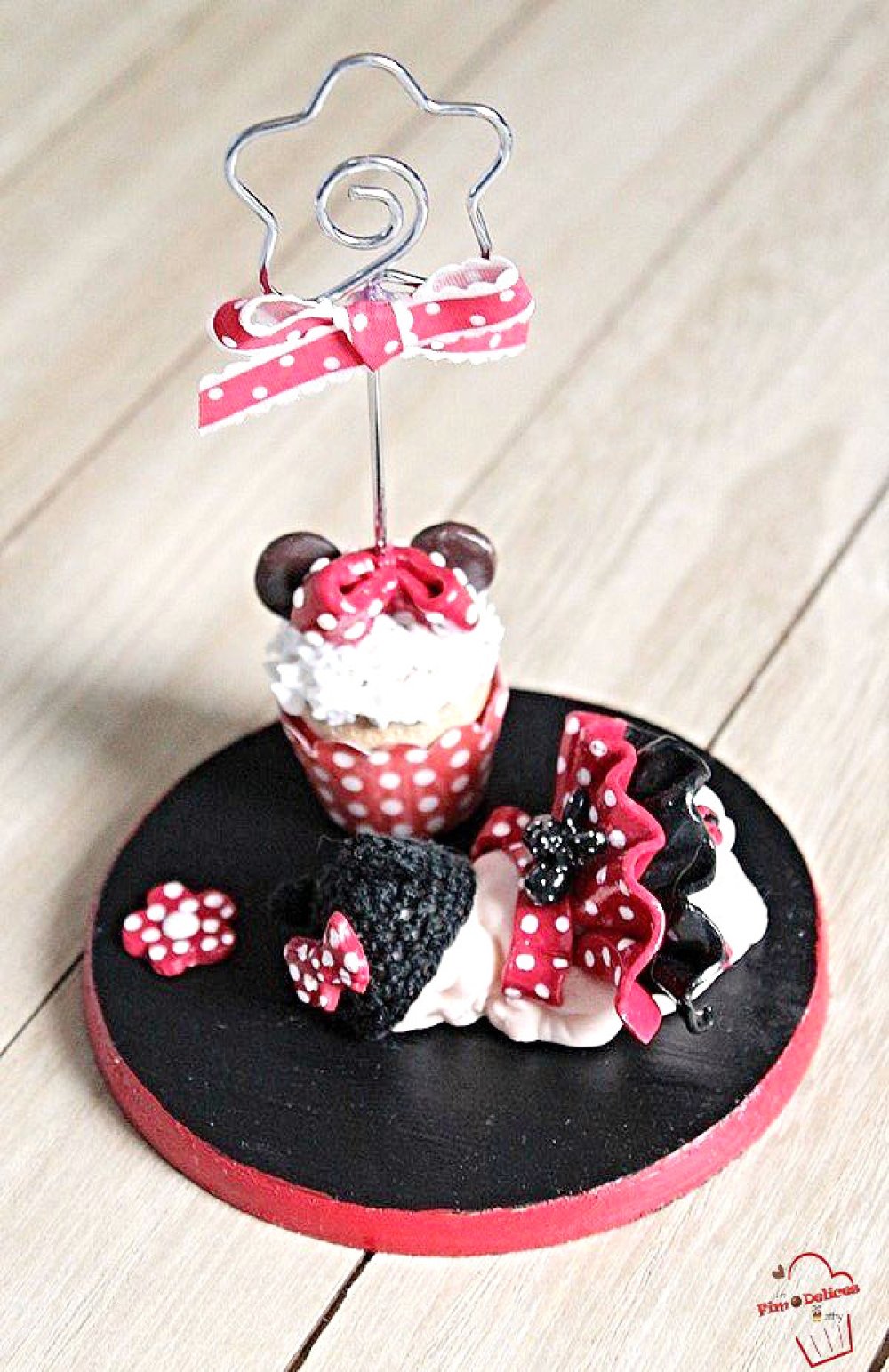 Porte Photo Bebe Fimo Petite Fille Bebe Minnie En Fimo Decoration Bebe Pas Cher Cupcake Polymere Deco Minnie Chambre Un Grand Marche