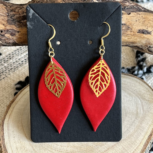Boucle d’oreille feuille "grenade"