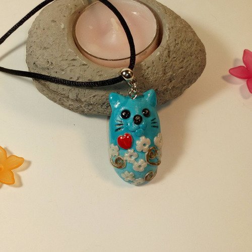 Collier Chat Bleu En Pate Fimo Un Grand Marche