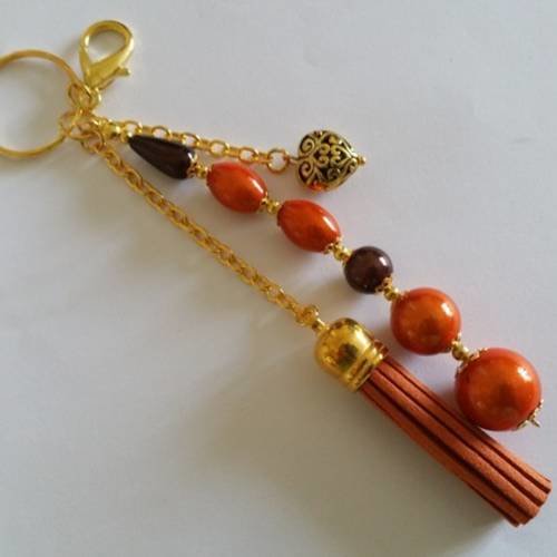 Bijou de sac /porte clés coeur or, café et orange,pompon, perles magiques, coeur, mousqueton et anneau dorés 