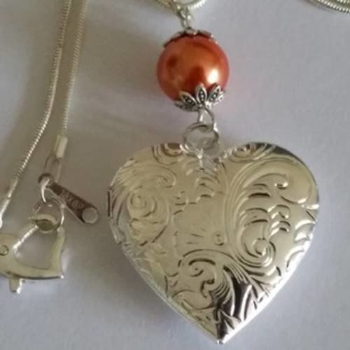 Collier pendentif "porte photo" coeur avec chaîne en plaqué argent 925 et perle nacrée orange, coupelles 