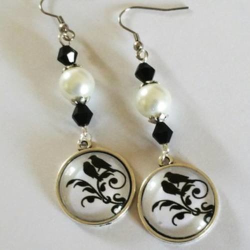 Boucles d'oreilles cabochon en verre "duo d'oiseaux" noir et blanc, perle nacrée et cristal noir et blanc, attaches dormeuses 