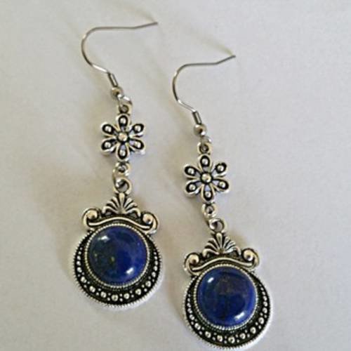 Boucles d'oreilles vintage cabochon en pierre de gemme lapis lazuli sur monture en métal argent vieilli 