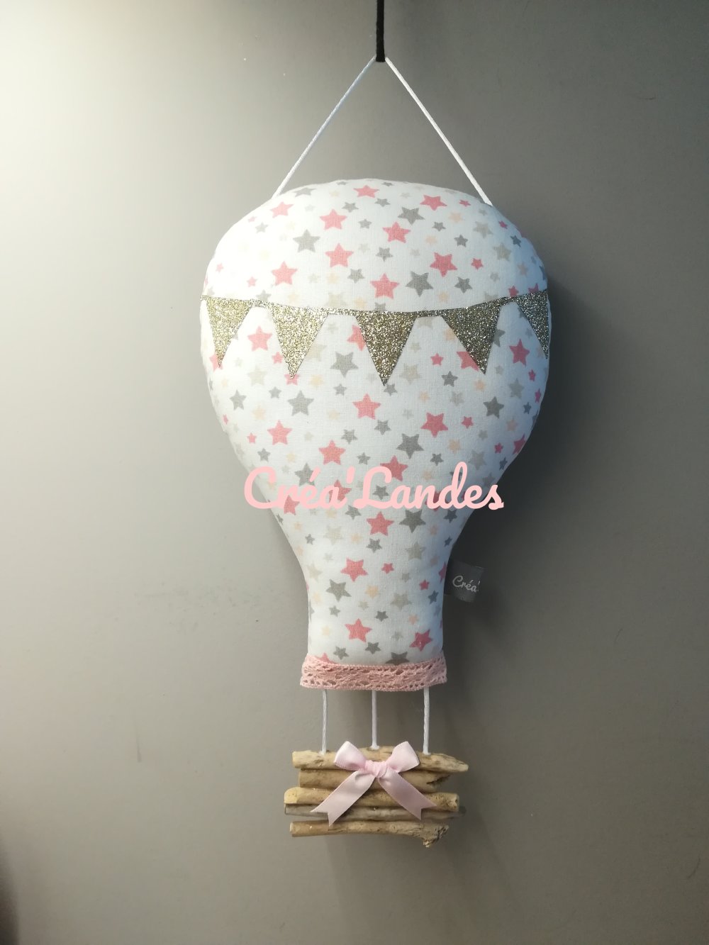 Suspension Murale Chambre Bebe Montgolfiere Un Grand Marche