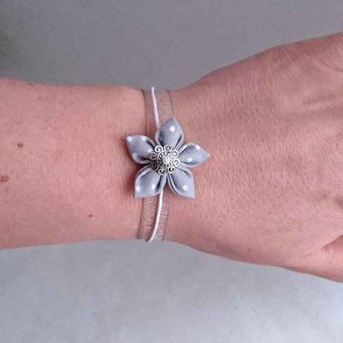 Bracelet réglable fleur en tissu: tissu gris à pois blanc