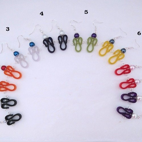 Boucles d'oreilles poupées pvc plat différents coloris