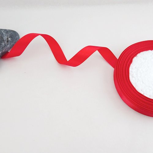 Ruban satin rouge 12 mm