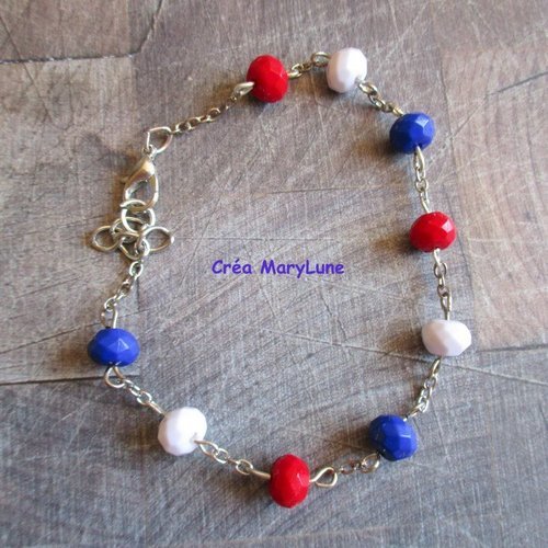 Bracelet en perles plastique de couleur bleu, blanc et rouge - 2118712