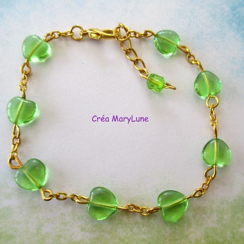 Bracelet en perles de verre coeur vert et chainette dorée - 17 cm ajustable - 2207844