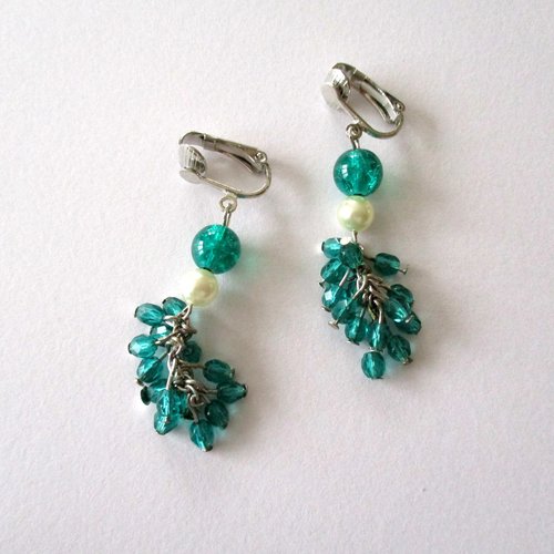 Clips boucles d'oreilles multiples petites perles vertes