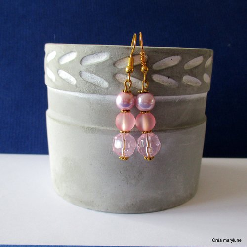 Boucles d'oreilles trio de rose perle en mélange - crochets en acier chirurgical
