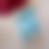 Boucles d'oreilles un cylindre bleu transparent - crochets acier chirurgical