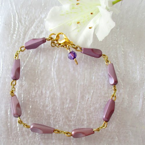 Bracelet en perles géométriques en plastique mauve lilas