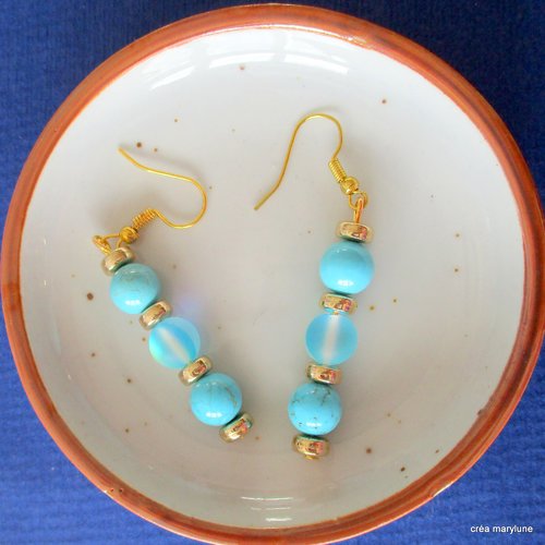 Boucles d'oreilles trio perles semi-précieuses. turquoise et  perles de cristal pierre de lune d'autriche