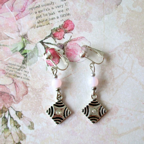 Clips boucles d'oreilles carré métal travaillé - pierre semi précieuse jade