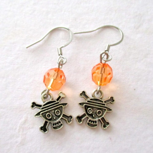 Boucles d'oreilles tête de mort  pour halloween