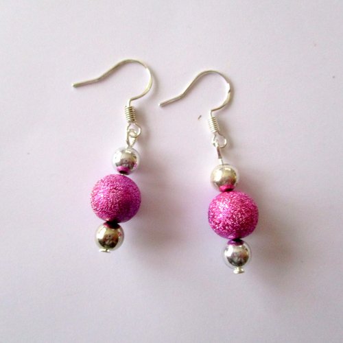 Boucles d'oreilles à perle ronde granitée violette