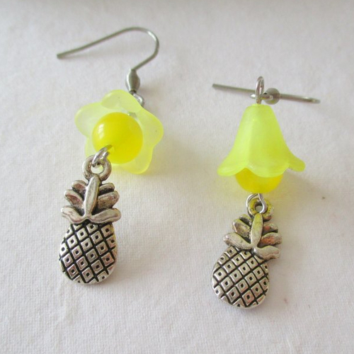 Boucles d'oreilles ananas jaune et chapeau