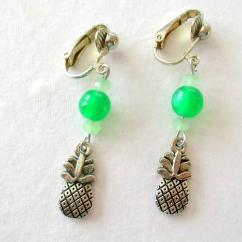 Clips boucles d'oreilles ananas à perles vertes