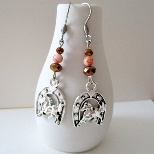 Boucles d'oreilles le cheval et son fer