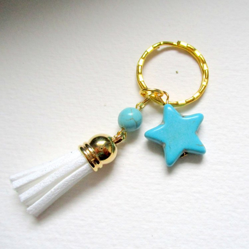 Porte clés, bijou de sac, charm's  étoile turquoise perle et pompon