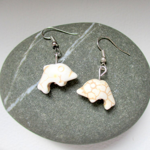 Boucles d'oreille pour oreilles percées dauphin en pierre - personnalisable clips