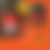 Chat rigolo orange vif en crochet avec mousqueton