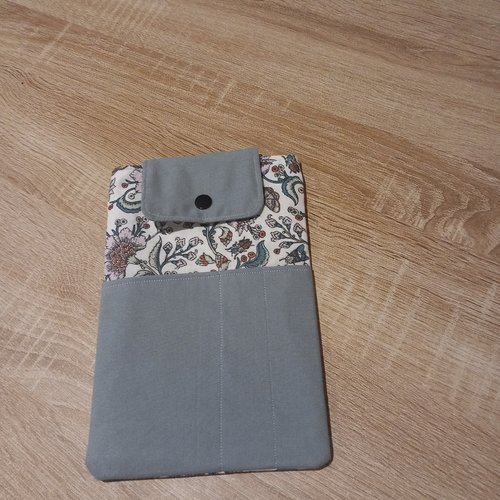 Pochette pour livre de poche