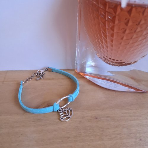 Bracelet bleu fleur de lotus