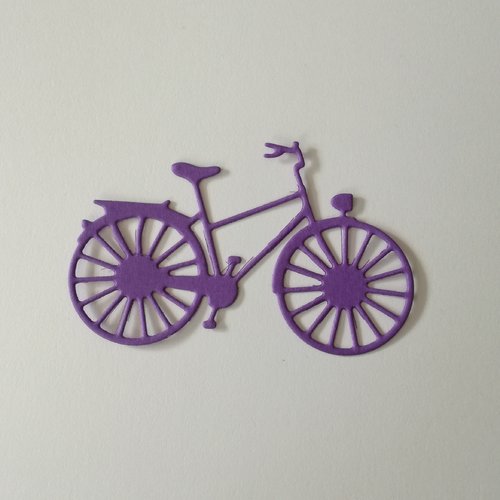 N°164 découpe d'un petit vélo en papier violet